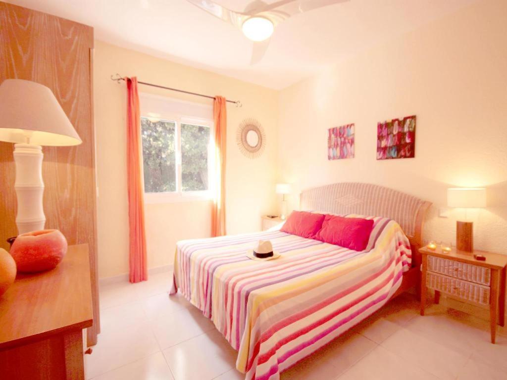 Holiday Home Anna Хавеа Экстерьер фото